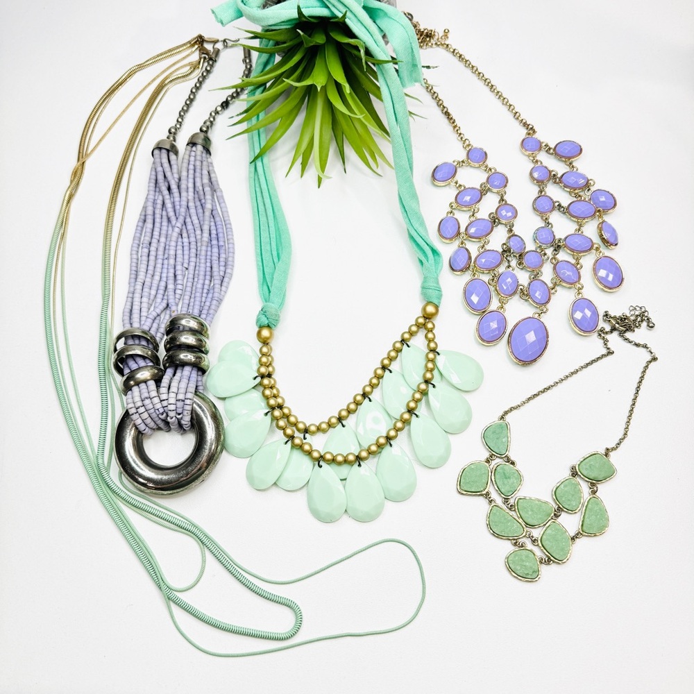 5pc Vintage to Now Bundle Lot - Purple & Light Green Necklaces